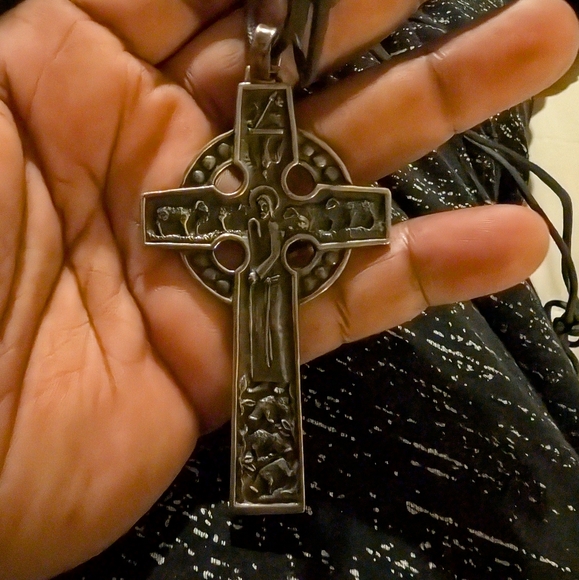 Retired James Avery Good Shepherd Cross Pendant Vintage, NEAT Piece! Rare! - Picture 1 of 3